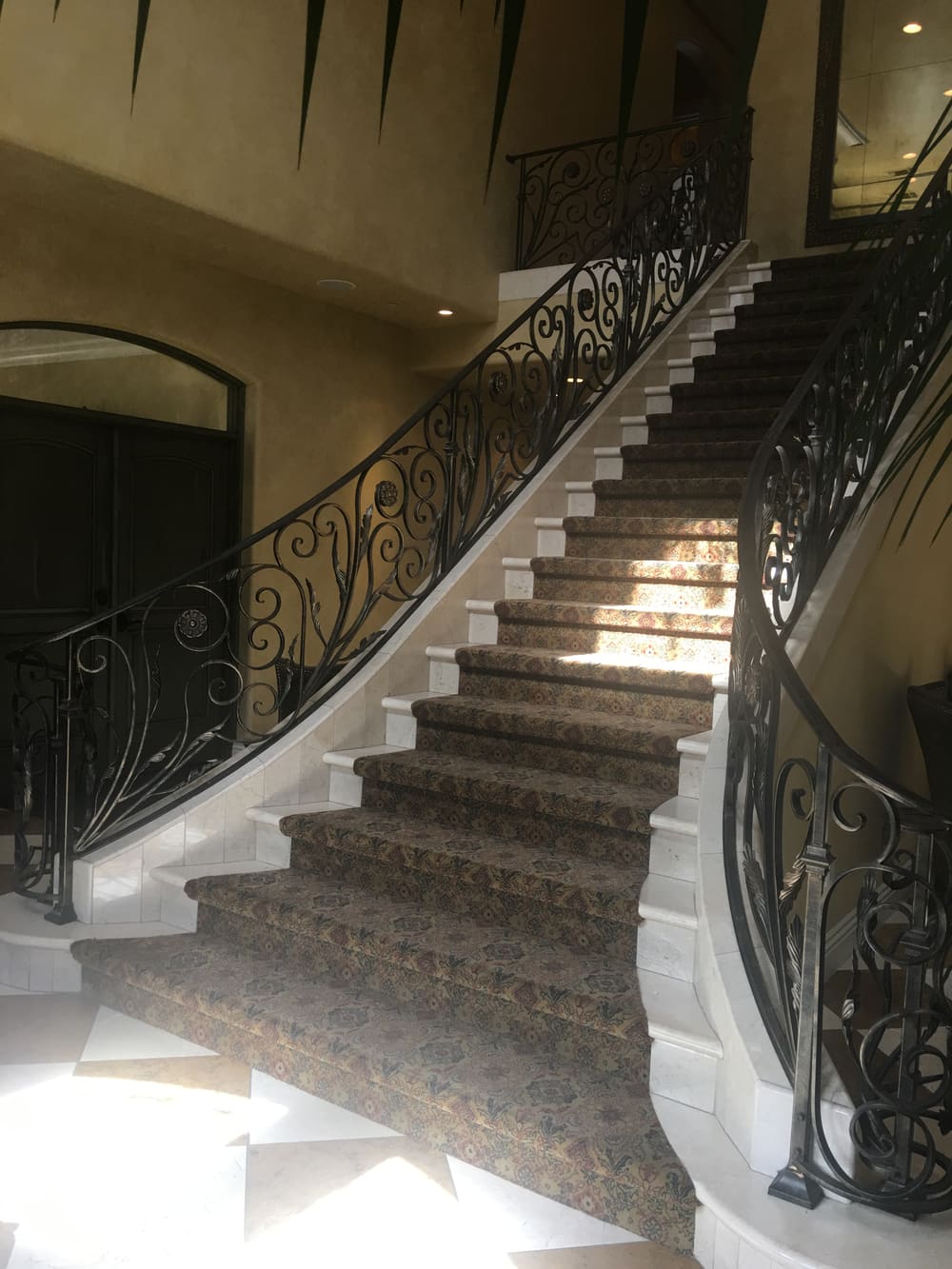 Curved & Grand Stairs