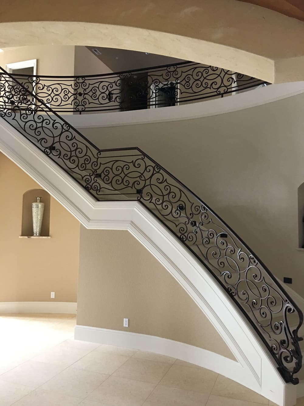 Curved & Grand Stairs