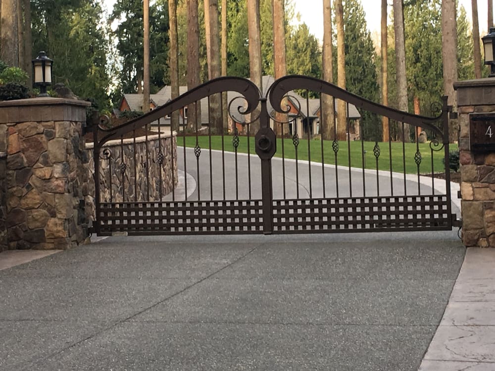 Gates & Fencing